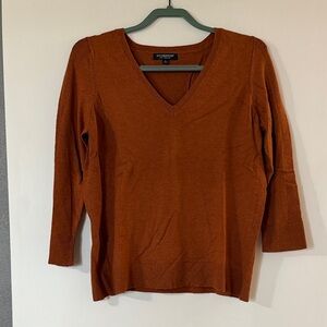Liverpool Women's V-Neck Sweater Rust